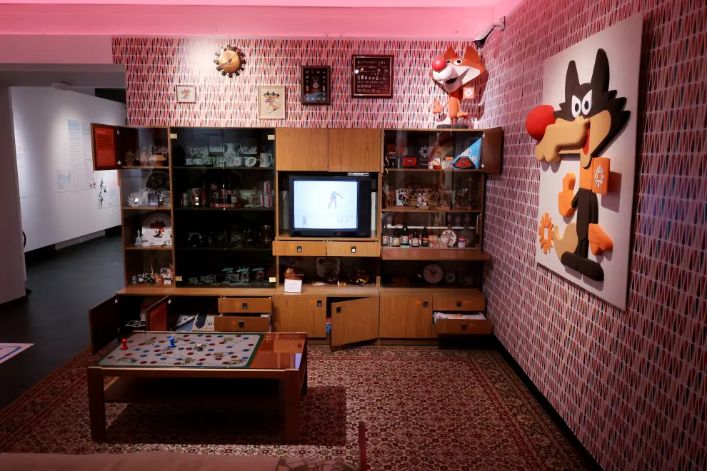 A replica of a living room typical of the time displayed at the Silver Games 1984 exhibition. Photo: Daniel Novakovič/STA
