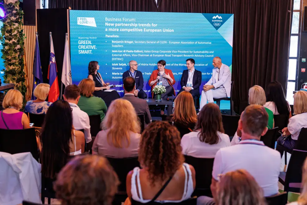 The SPIRIT agency and Manager Association host a business forum on the European automotive industry. Photo: Nebojša Tejić/STA