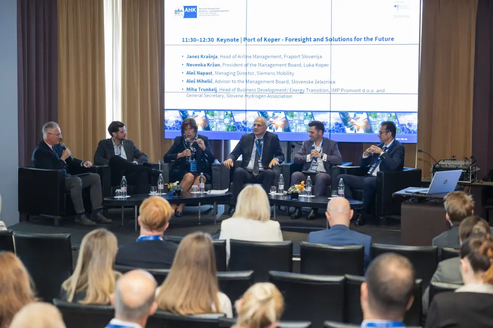 The German-Slovenian Chamber of Commerce and Industry holds a forum on infrastructure. Photo: Bor Slana/STA