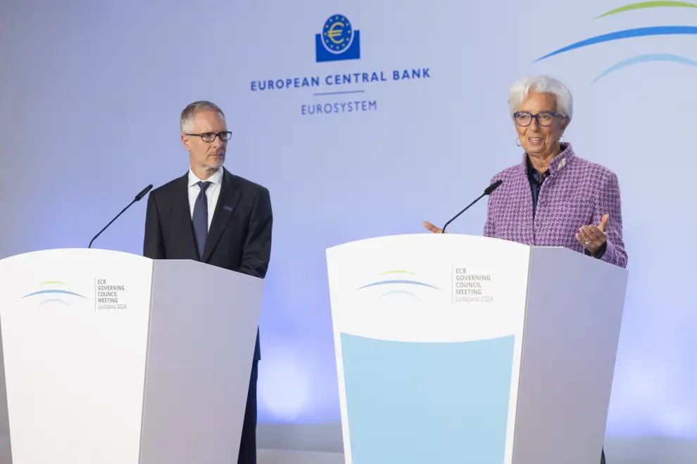 Bank of Slovenia Governor Boštjan Vasle and ECB President Christine Lagarde address the press after the ECB Governing Council meeting in Brdo pri Kranju. Photo: Bor Slana/STA