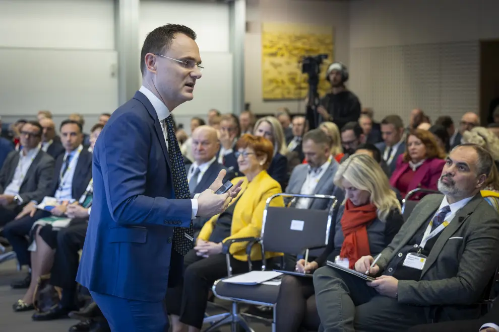 Tomas Casas i Klett of the University of St. Gallen, Switzerland, addresses the Annual Presidents' Forum of IEDC Bled School of Management. Photo: Bor Slana/STA