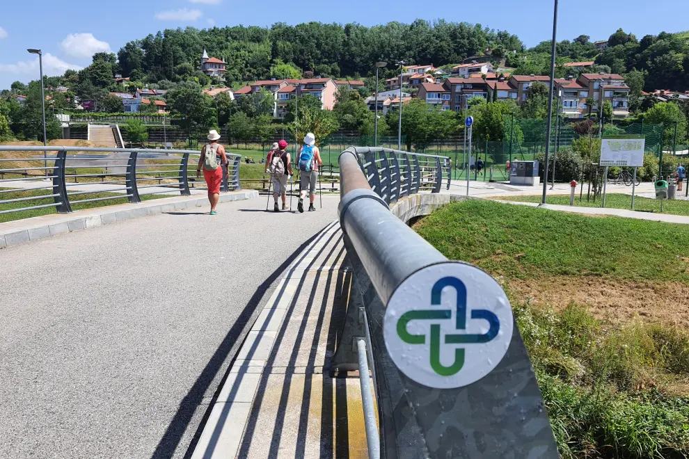 The Solomon Knot is the symbol of the cross-border Goriška Camino. Photo: Nace Novak