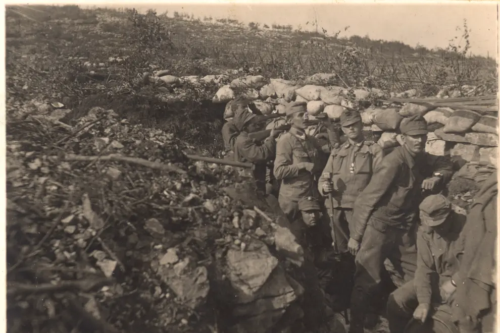 Austro-Hungarian soldiers in trenches on the Isonzo Front. Photo: Archive of the Isonzo Front 1915-1917 Association