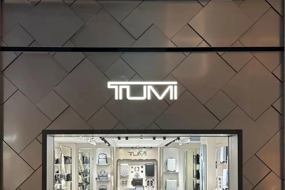 TUMI store at Incheon International Airport in Seoul with the nearly 19-feet-tall façade