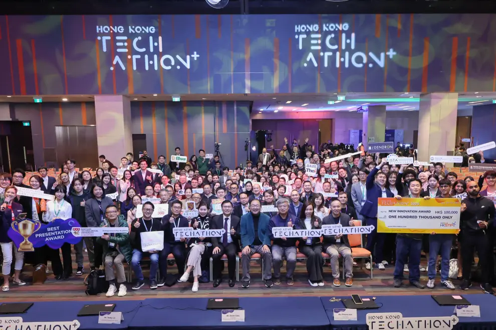 Co-organised by HKSTP and local higher education institutions, the Hong Kong Techathon+ 2025, an annual intercollegiate I&T event, reached a new record in participation this year, attracting over 1,800 local and international talents in I&T, forming over 380 teams.