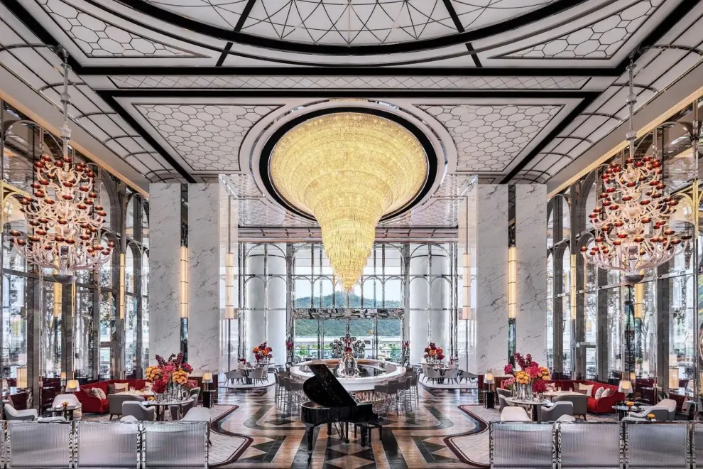 Raffles at Galaxy Macau makes its unprecedented debut in the Forbes Five-Star Award in its outstanding first year of operation.