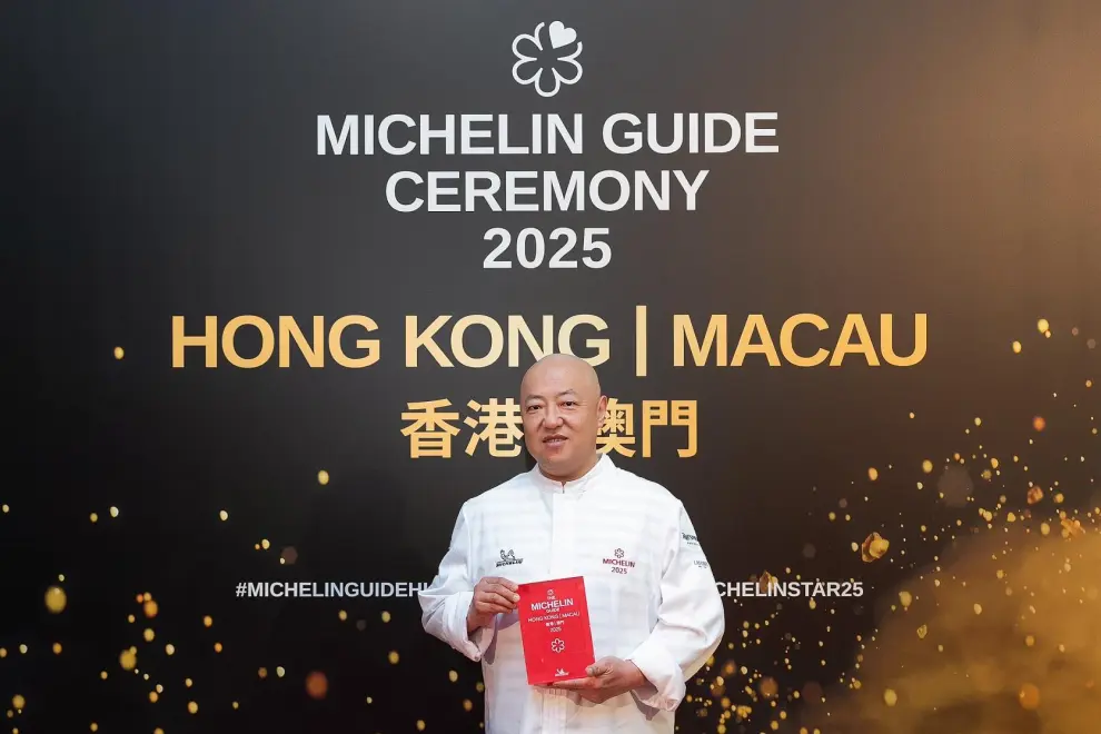 Sushi Kissho by Miyakawa made a standout debut by winning one star. Hironori Satake, Executive Chef of Sushi Kissho by Miyakawa, accepted the award on behalf the team.