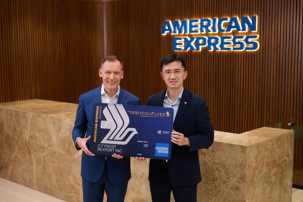 Left to Right: Mr. Marlin Brown, Singapore Country Manager, American Express and Mr. Ng Yung Han, Vice President Global and Corporate Sales, Singapore Airlines