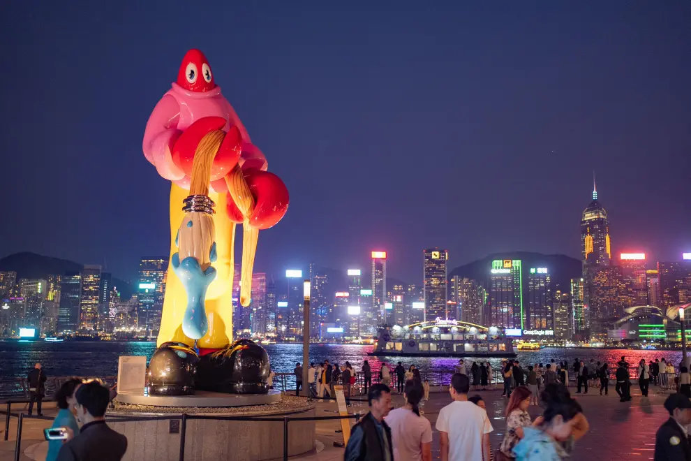 THE LOBSTER PAINTER adds a bold and interactive dimension to Hong Kong's Arts Month (Photo Credit: Anthony Kwan, Getty Images)