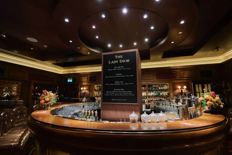 Galaxy Macau is honored to have the Asia Pacific's first and only "The Lady Dior Pub" in Macau.